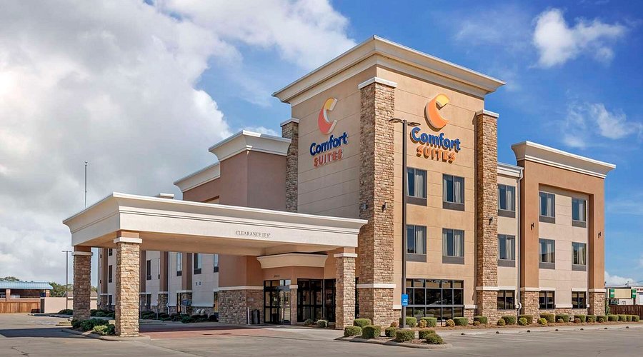 Comfort Suites Greenwood - Lightning Limo hotel transportation